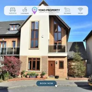 Spacious 4 Bedroom 3 Bathroom House - Sleeps up to 8 - Free Parking, Balcony, Fast Wifi and Smart TVs by Yoko Property - Wavendon