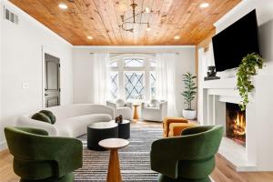 10 Min 2 Downtown, Heated Pool, Hot Tub, Putt Putt