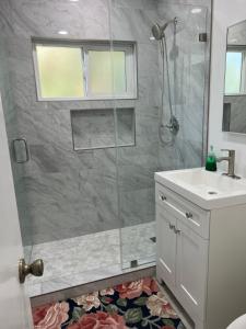 Sunny Franklin Place