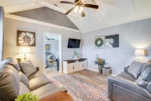 Pet-Friendly Home with Porch Near Chickasha!