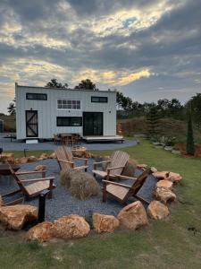 Tiny Escape Charlotte