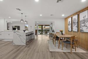 Desert Dreaming - Old Town Spa Pool & Putt