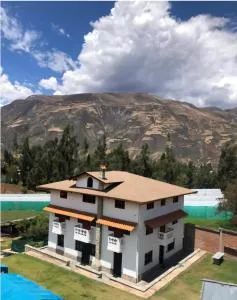 Lodge Acopampa Inn - Манкос