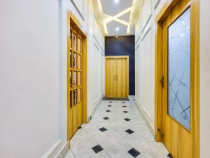 Super Townhouse Royal Inn