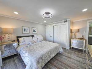 Superbly updated ocean view condo, 303 Brighton, full access condo