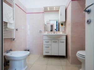 Flora Rooms