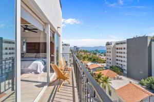 Life Bucerias - Golden Zone Condos with Pool and Gym