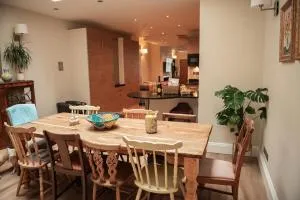 31 Queens Terrace - Hythe