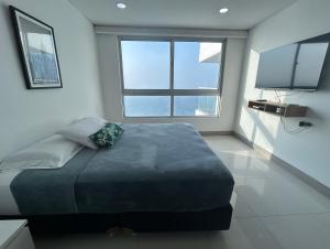 Apartamento en Edificio Palmetto Beach frente a la Playa