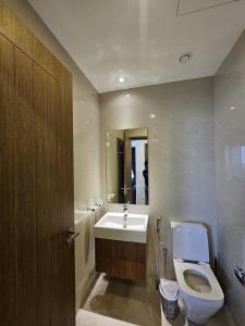 Capital Twin Peaks apartment