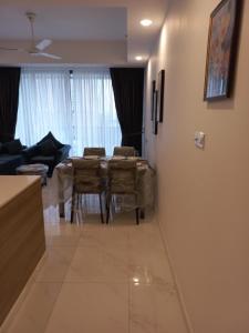 Capital Twin Peaks apartment