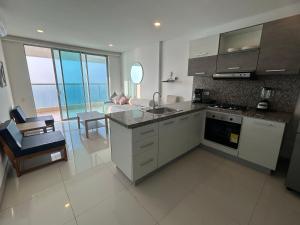 Apartamento en Edificio Palmetto Beach frente a la Playa