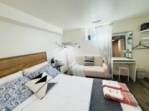 Sunrise BnB - Free Parking - Scarborough Junction