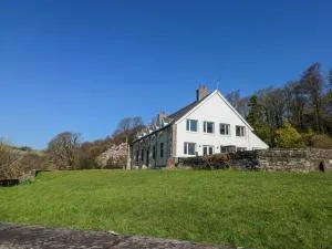 Coytrahen House - Brynmenin