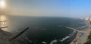 Apartamento en Edificio Palmetto Beach frente a la Playa