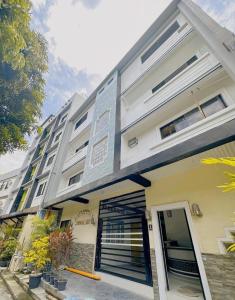 Staycation in Alabang