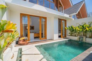 Sunrise Oasis - 2BR Villa in Kerobokan