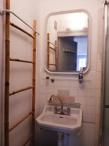 Appartements bright and warm beachfront studio : photos des chambres