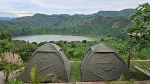 Twin Lakes Eco Lodge & Campsite - Busonga