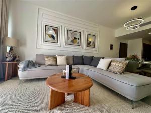 Adults Only Luxe Retreat Pool, Beach & Golf at Coral Bay 2