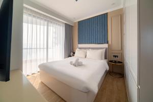 Comzy Homestay by Citadines Residence Ha Long