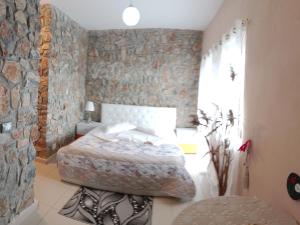 Hotel Bar Restaurant Stone Dream