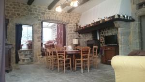 Appartements Les Chataignes D'ardeche : photos des chambres