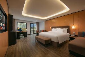 Aurora Oriental Hotel