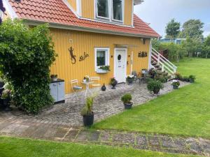 Gäst lägenhet i centrala Falkenberg botten plan utmärkt för äldre folk