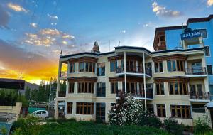 Zaltak Guest House and Hostel