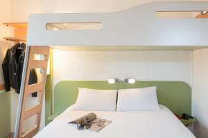 Hotels Hotel Ibis Budget Lyon Eurexpo - : Chambre Triple avec 1 Lit Double et 1 Lit Superposé - Non remboursable