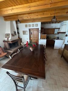 Casa Vacanze Emily nel parco del Monte Cucco