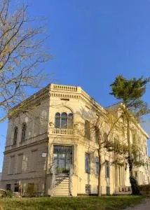 Stadtvilla An der Viergelindenbrücke - Kessin