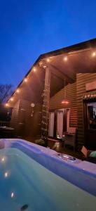 Bunting Lodge, 21 Duck Lake