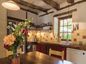 Farmhouse with private pool, large garden and playground