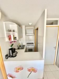 APPARTEMENT 1 CHAMBRE, 6 PERSONNES DANS RESIDENCE AVEC PISCINES