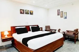 Sapthagiri Hotel Near Saptagiri Circle Anantapur - Nāgasamudram