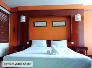 Alpine Premium Water Chalet 2