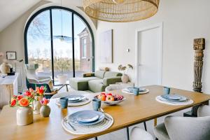 Statelan Logies, sfeervol en luxe ingericht vakantiehuis met 2 slaapkamers in het hart van friesland