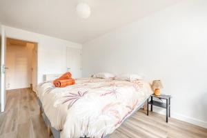 Appartements Serenity House, parking, near metro 7 : photos des chambres