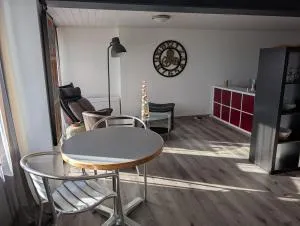 Magnifique studio de plain-pied - 拉绍德封