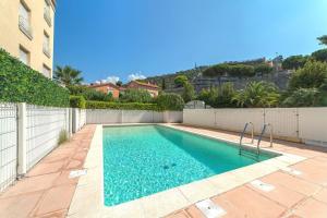 Entire Condo in Nice