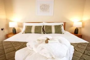 Elegant 3BD Georgian Retreat in Perth City Centre - 新斯昆