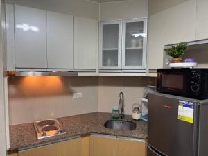 Condo with Balcony across NAIA Terminal 3