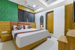 Green Tree Hotel - Naroda
