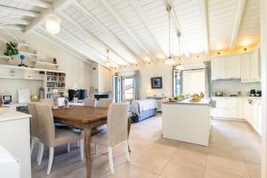 La Casa Sedici by Corfu Escapes