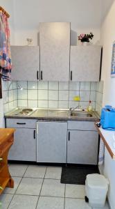 Sea View Apartments by Susi & Sofia