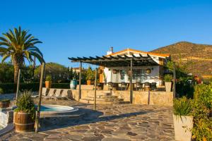 Villa de La Rosa with Pool & BBQ Area Wine Country