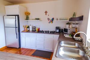 Guadalupe Valley Artsy House