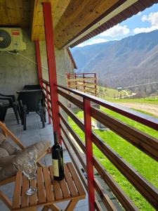 DRAGON GARDEN Tara Bridge View